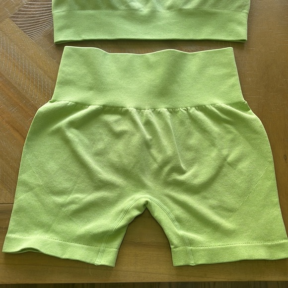 Seamless 2 Piece Workout Gym High Waist Leggings with Sport Bra Set - Picture 2 of 4